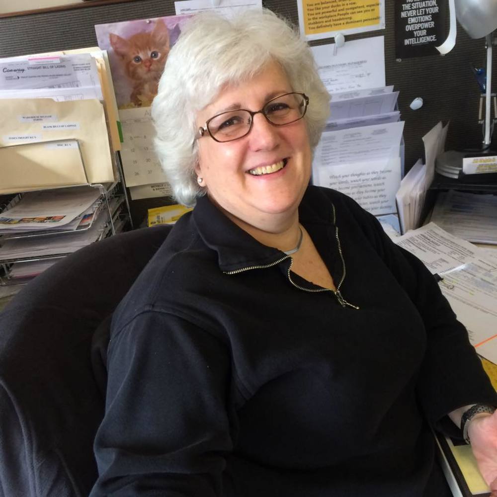 Meet your Posher, Linda
